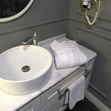 Ξενοδοχείο B Loft 3*